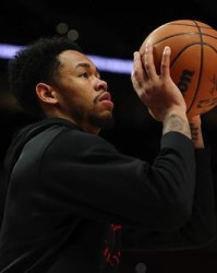 云棋牌游戏-76人&amp;amp;掘金有意交易引进西蒙斯 雄鹿也可能在训练营开始前竞价