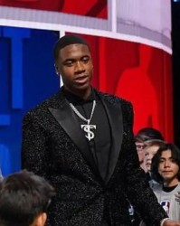 开云棋牌-雷霆挨了当头一棒