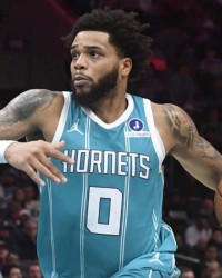 云棋牌游戏-黄蜂队迈尔斯·布里奇斯或成雄鹿交易目标，力图挽救字母哥时代