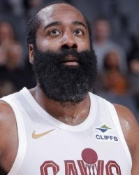 开云体育-劳模硬汉！哈登右手拇指骨折 将带伤继续出战